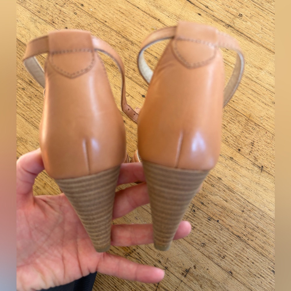 Seychelles Heritage peep toe stacked wood heal sandals - Picture 7 of 10